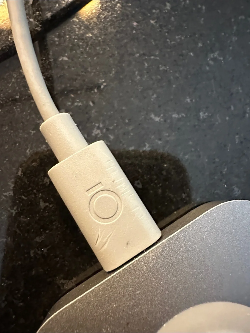 Oura Silver Charging Dock with silver ring